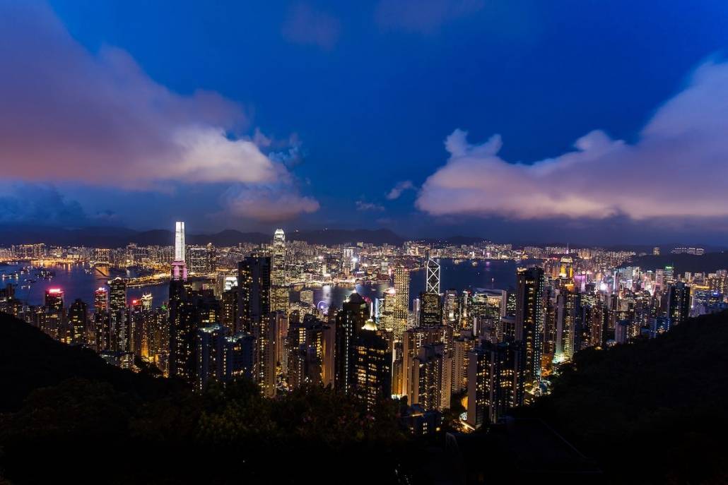 Night hike to Victoria Peak