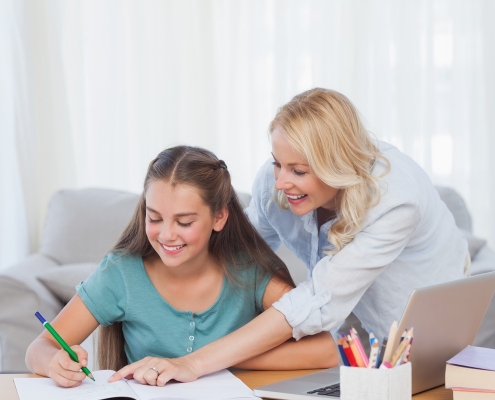 home tutor in hong kong helping a student