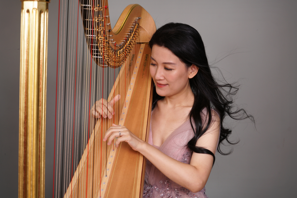 City Chamber Orchestra of Hong Kong 2022/2023 season with local harpists Dan Yu and Lau Yee Yeung