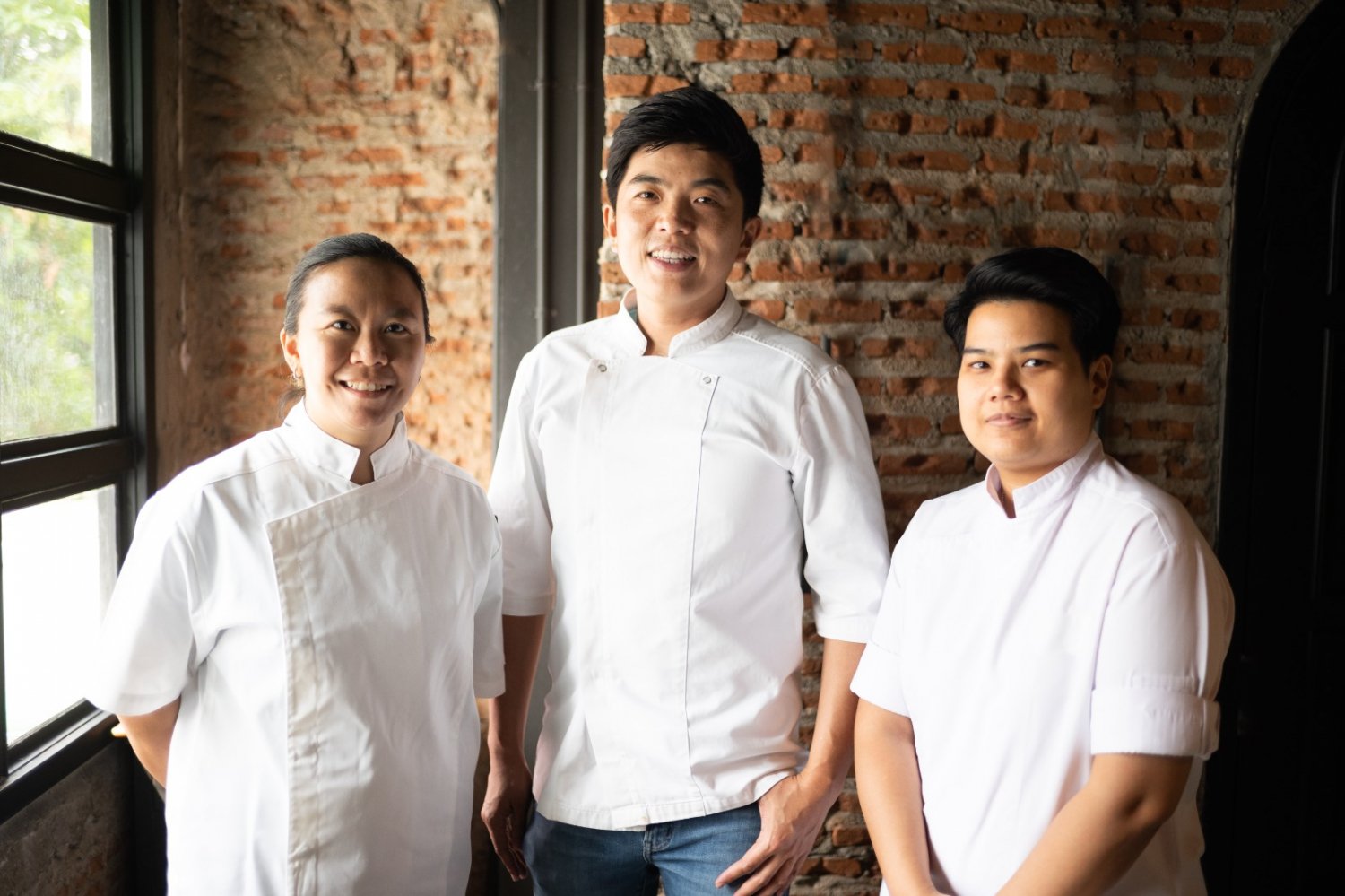 [Left] Chef Mai - Naruemon Ratiphuthilap, [Right] Chef Bua - Sarocha Rajatanawin, [Middle]Chef Ton - ThiTid Tassanakajohn